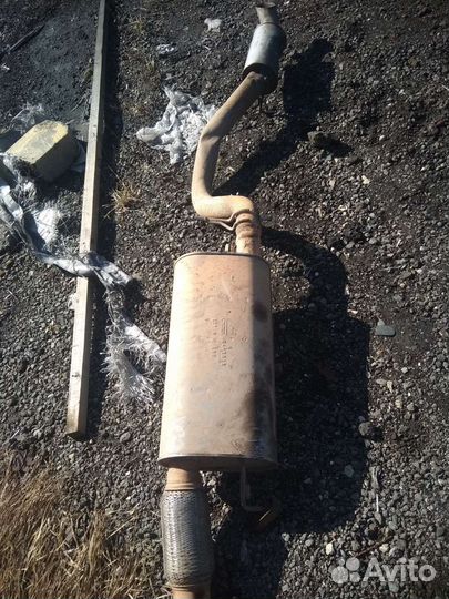 Глушитель на Cadillac Escalade 4