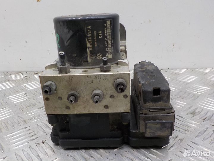 Блок ABS Volkswagen Touareg 2002-2010