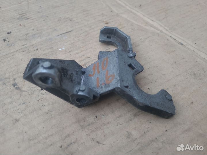 Кронштейн тросов МКПП nissan qashqai j10 1.6