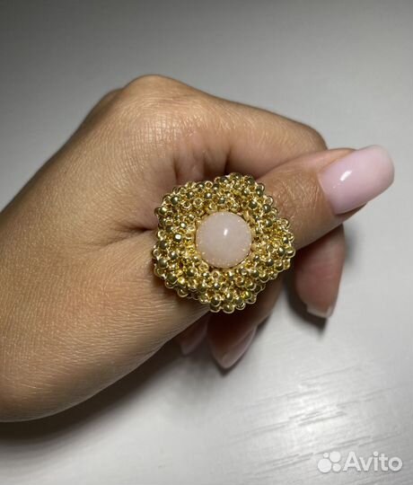 Золотое кольцо из бисера с агатом