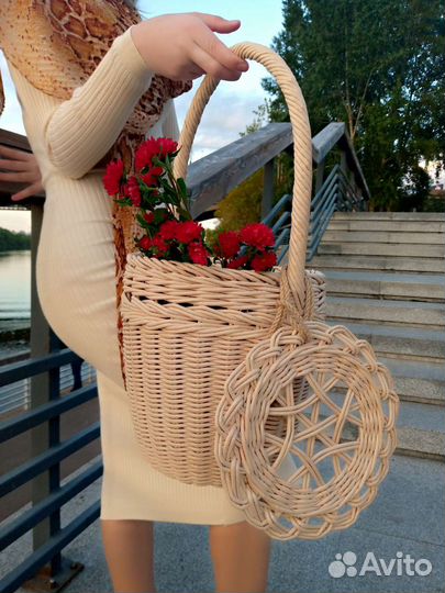 Корзина плетеная