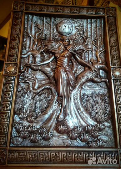 Резные картины/иконы из дерева