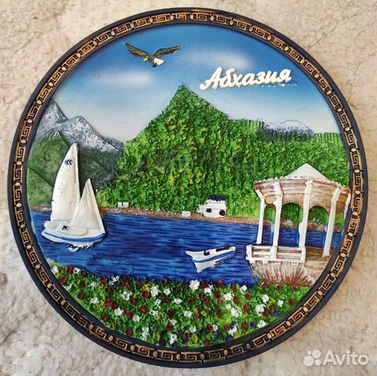 Сувенирные тарелки