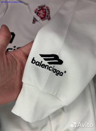 Худи Balenciaga: выделяйтесь из толпы