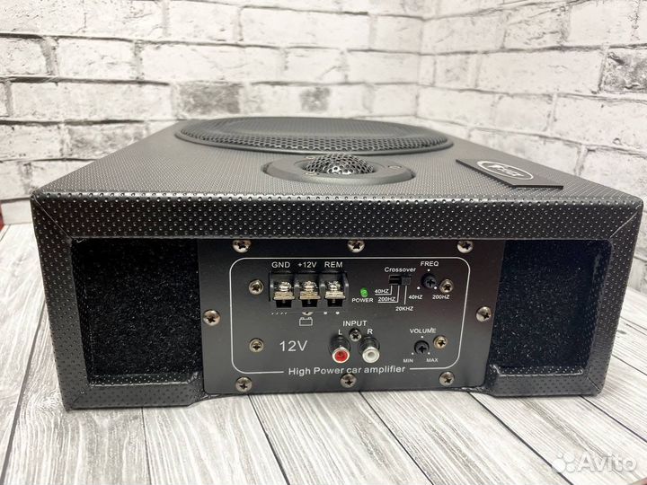 Сабвуфер напольный с активным усилителем