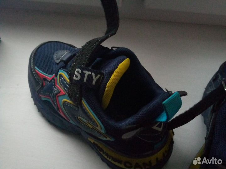 Кросовки 27размер