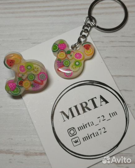 Брелоки и броши ручной работы