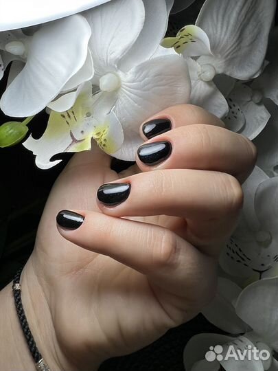 Маникюр педикюр