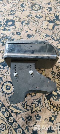 Подлокотник