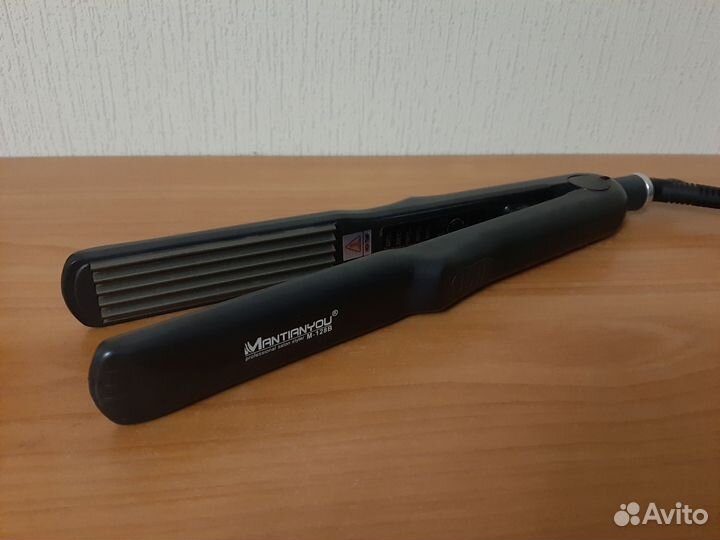 Утюжок для волос. Гофре