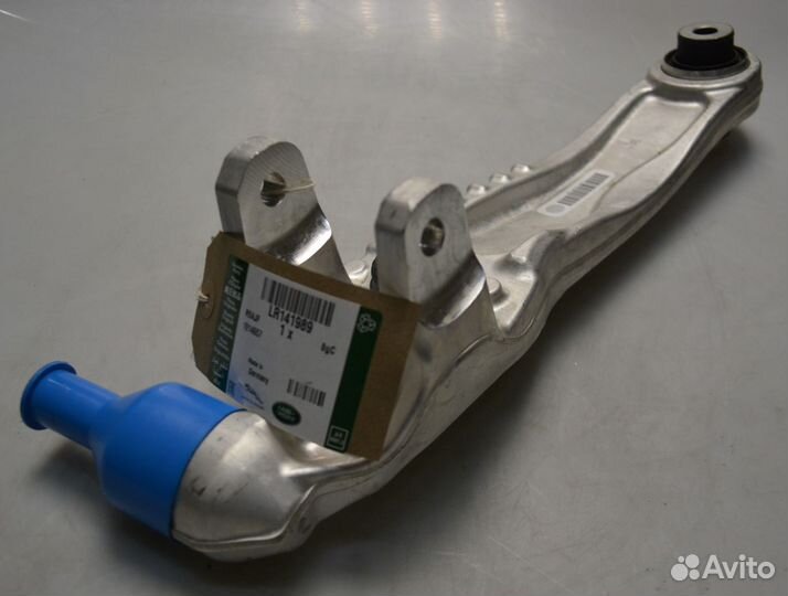 Рычаг передний нижний левый LR141989 Land Rover