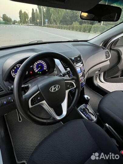 Hyundai Solaris 1.4 AT, 2011, 181 000 км