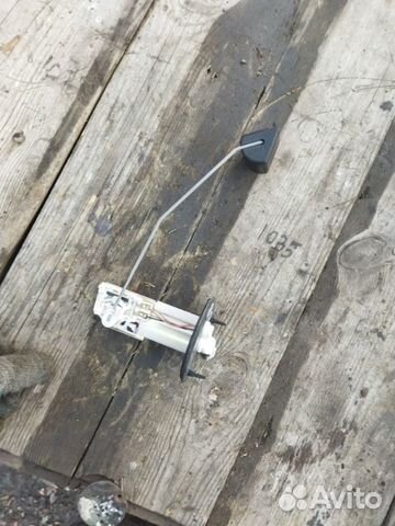 Датчик уровня топлива Lexus Ls600Hl UVF46 2urfse