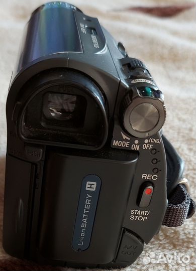 Продается видеокамера sony DCR-HC48E Handycam