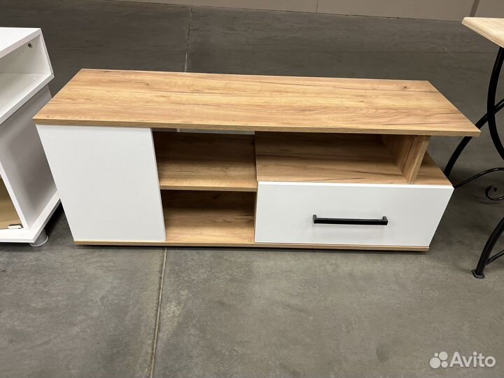 Тумба под тв «Парус-4»