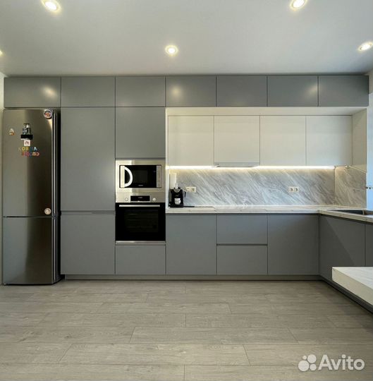 Кухонный гарнитур угловой в потолок на заказ