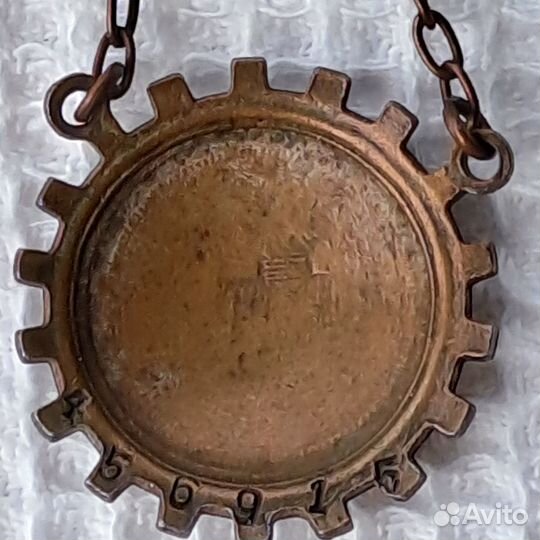 Знак «Готов к санитарной обороне СССР». 1934 год