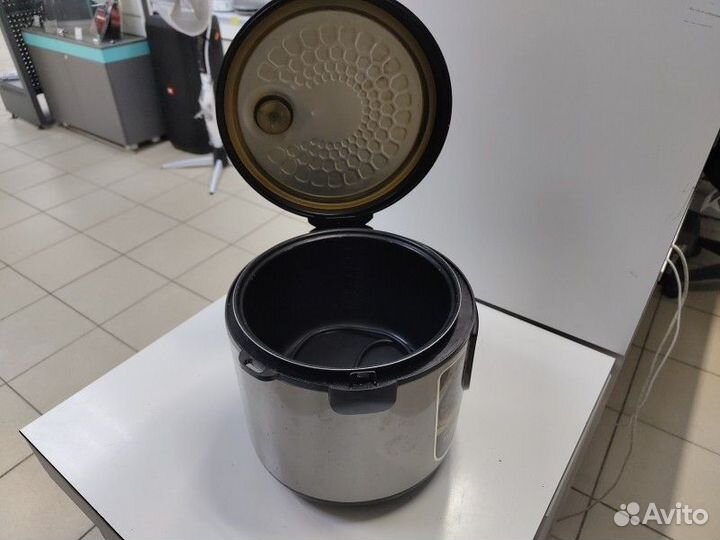 Мультиварка Redmond RMC-M22