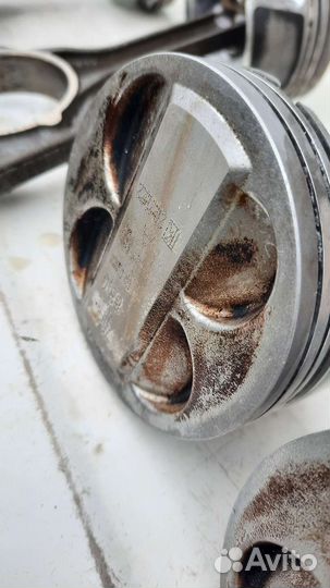 Поршни 0, 83. С шатунами