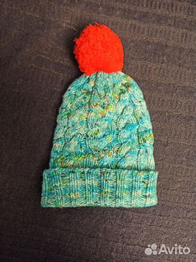 Шапка с помпоном