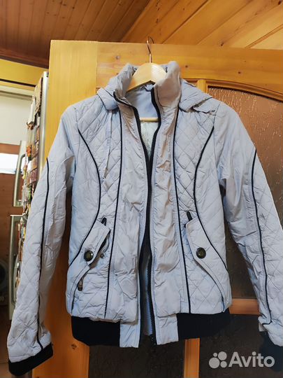 Куртки пальто жилетки