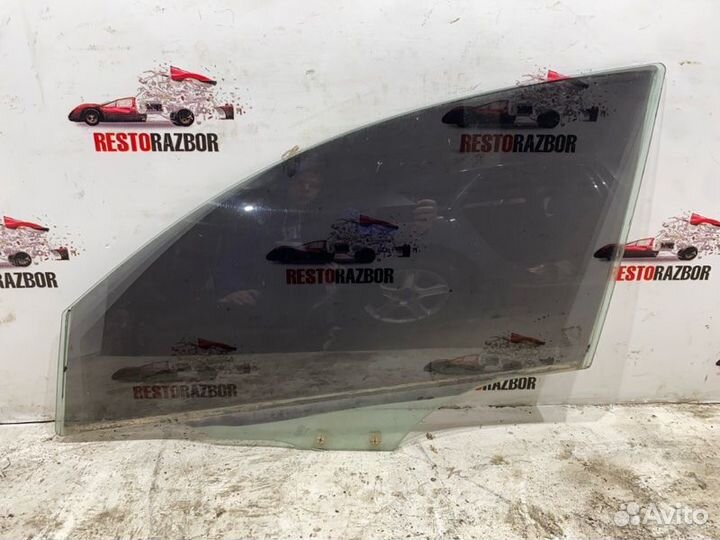 Стекло двери переднее левое Mazda 3 BK 2005