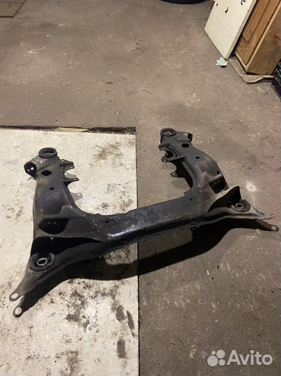 Подрамник volkswagen passat b5+ АКПП