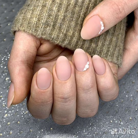 Маникюр гель лак в салоне