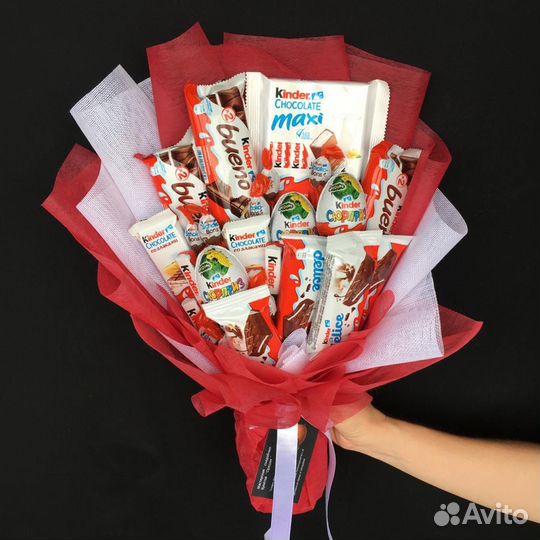 Подарок из киндеров