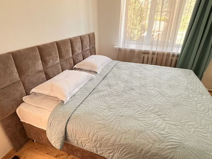 2-к. квартира, 60 м², 1/2 эт.