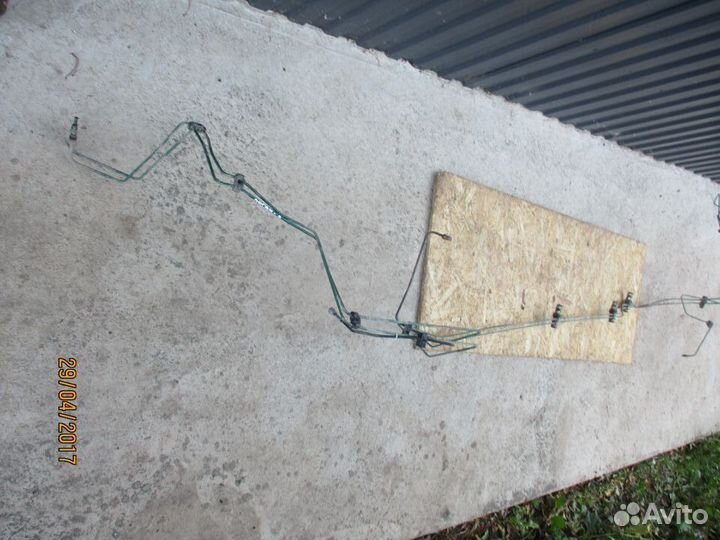 Магистраль тормозной системы Рено Логан 1 (2012г.)