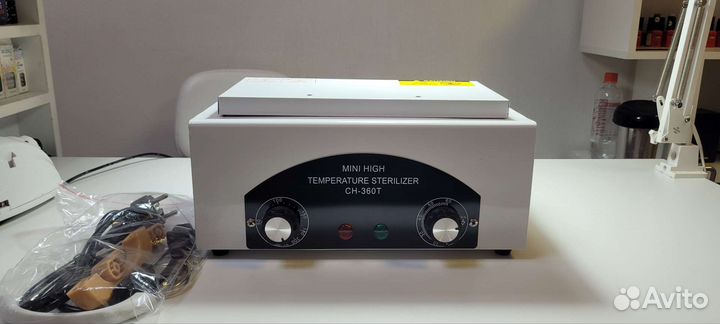 Новый стерилизатор для маникюрных инструментов