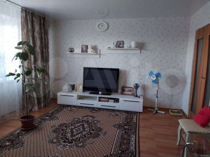 2-к. квартира, 63 м², 9/10 эт.
