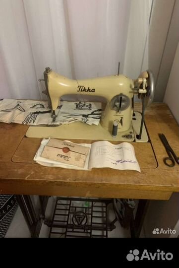 Швейная машина,рабочая, финская Тика