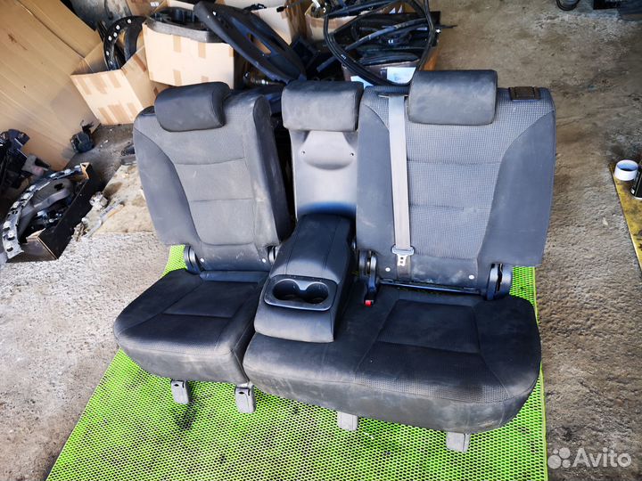 Сидение заднее на Kia Sorento (XM) 09-н.в подогрев