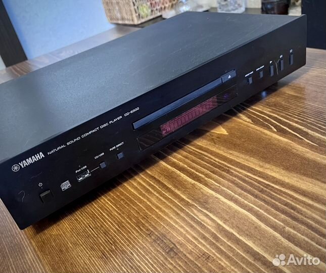Проигрыватель Yamaha cd s300