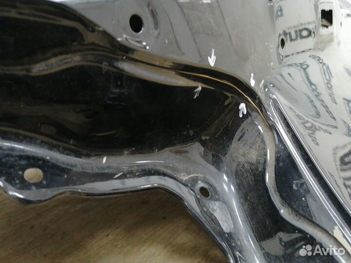 Крышка багажника без камер 64401-33560 Toyota