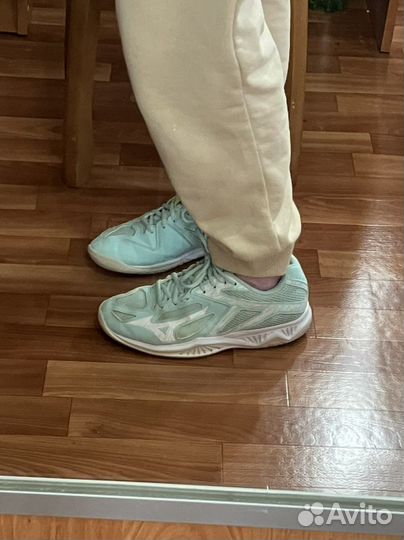 Кроссовки mizuno женские