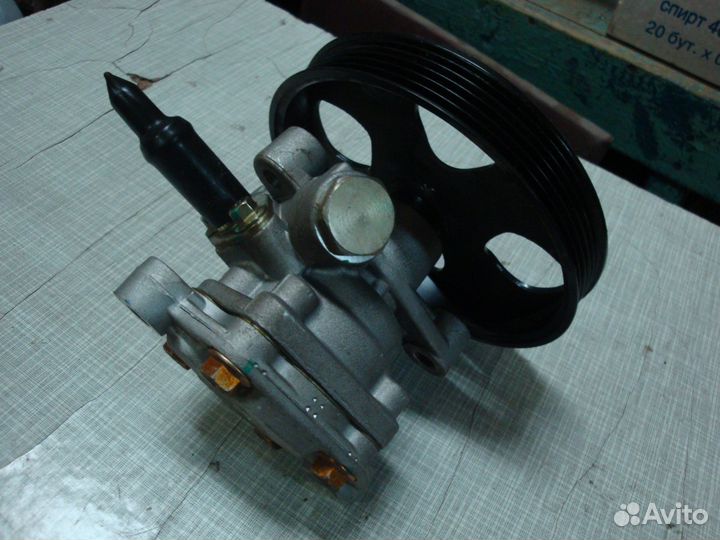 Насос гур мицубиси 1.6