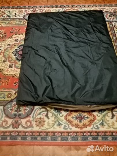 Лежанка для собак