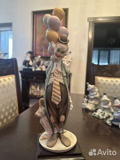 Статуэтка клоун Джузеппе Армани