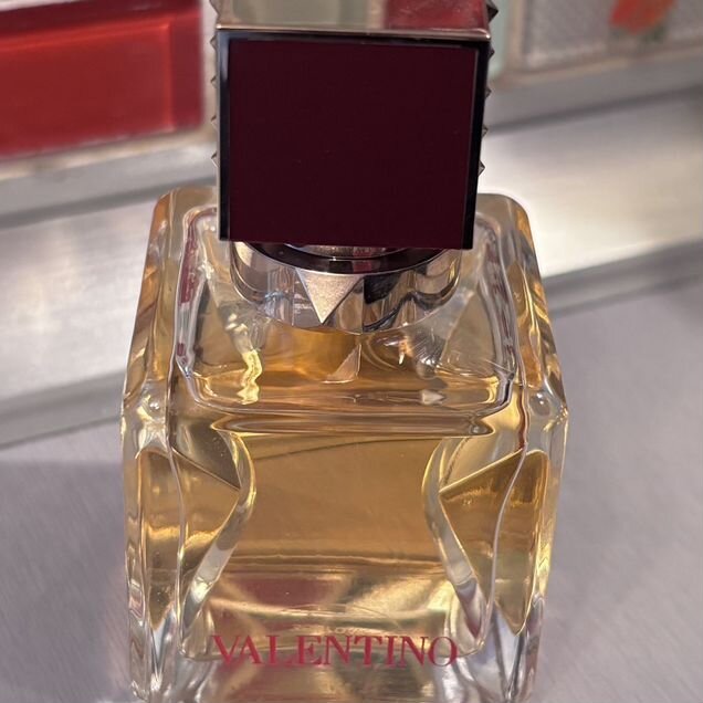 Парфюм Valentino voce viva Оригинал