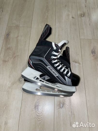 Коньки bauer vapor x200 (стелька 28 см)