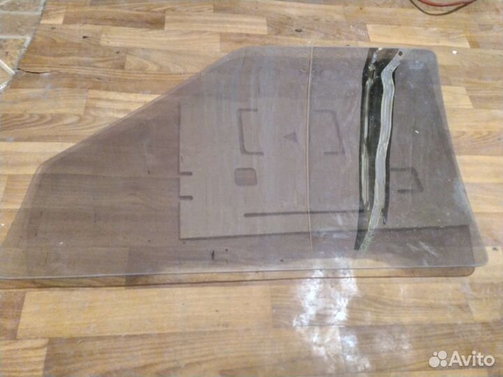 Правое заднее/переднее стекло двери ваз 2108-15