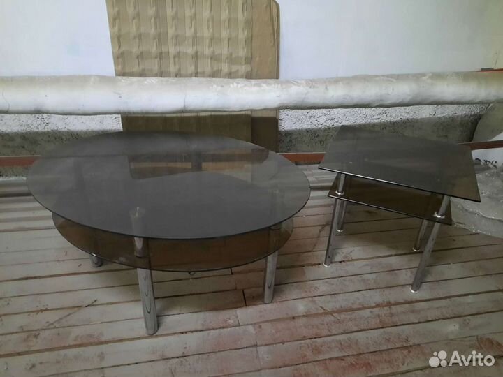 Стол стеклянный