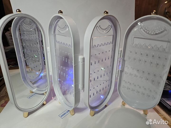 Шкатулка для бижутерии пластмассовая