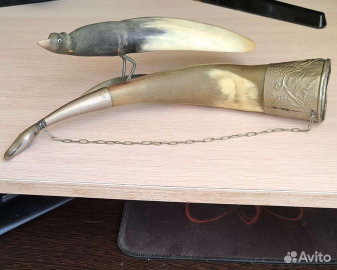 Рог изобилия СССР и птица из рога животного