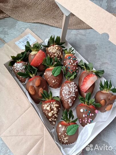 Съедобные букеты / 8 марта/ клубника в шоколаде