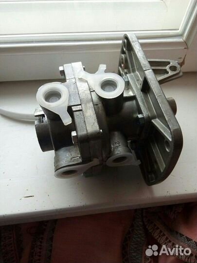 Кран подпедальный