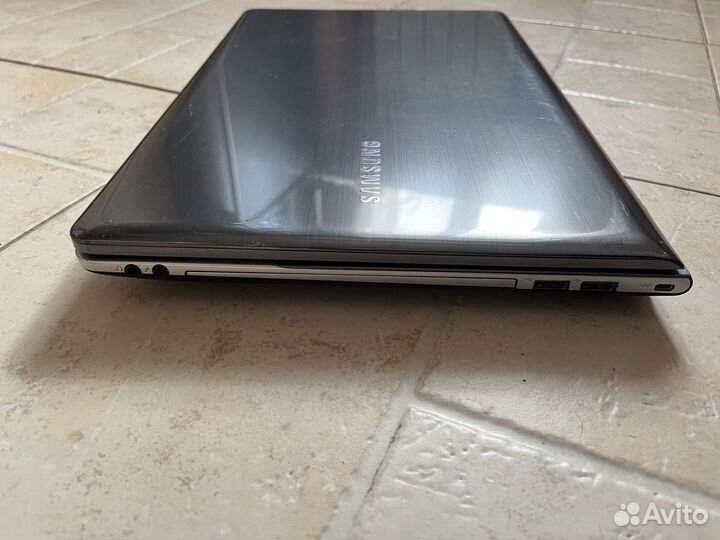 Ноутбук Samsung 15,6